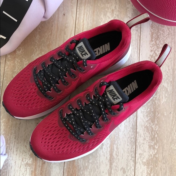 NWTNike ID shield Pegasus 34! - Picture 7 of 8